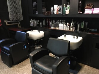 HAIR MAKE MALUNA 大通店 | 大通のヘアサロン