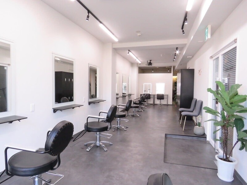 Men's salon ONE's NAGOYA メンズパーマ/メンズカット/眉毛/名古屋栄店 | 栄/矢場町のヘアサロン