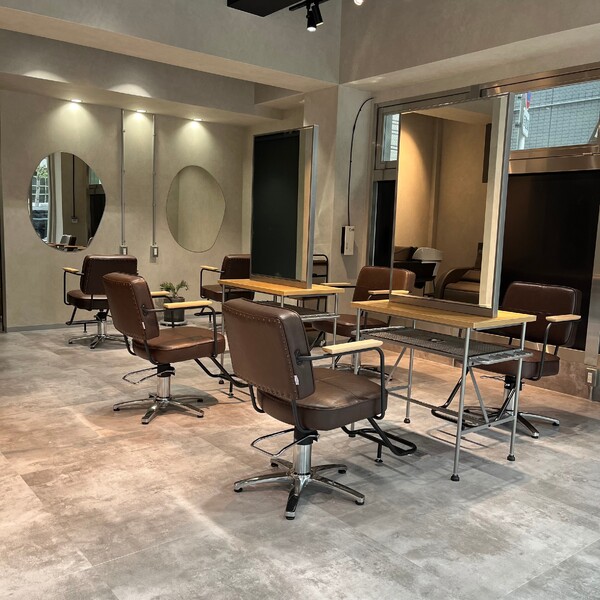 a Gland taupe【アグラントープ】 | 本町のヘアサロン