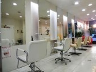 ビューティ スペース RIZE | 茨木のヘアサロン