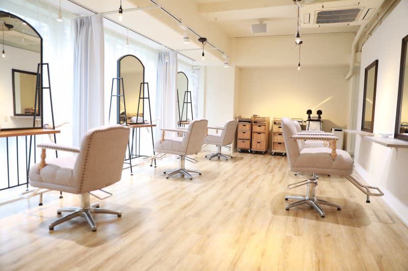 avant | 心斎橋のヘアサロン