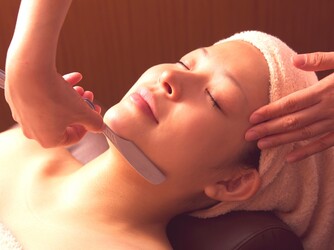 ヘアーモードキクチ 三越前店 | 日本橋のエステサロン