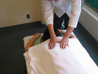 横浜ヒーリングセンター | 関内のリラクゼーション