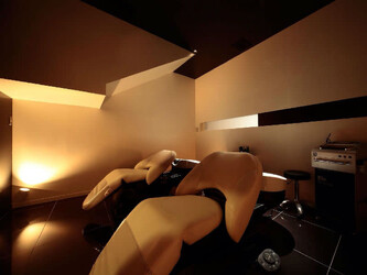 RAD 心斎橋店 | 心斎橋のヘアサロン