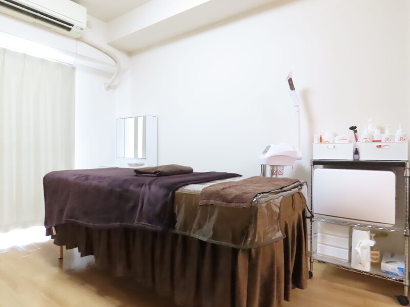 【肌管理専門店】WHITEAQUA広島店 | 袋町/本通/紙屋町/立町のエステサロン