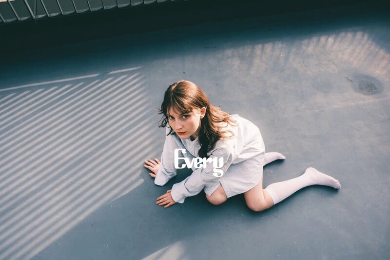 every | 梅田のヘアサロン