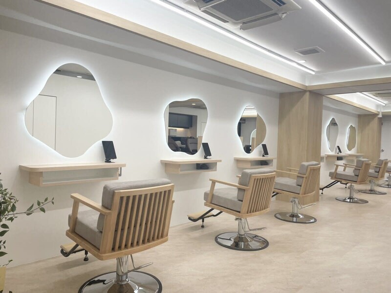 little 京都四条店 | 四条烏丸/五条/西院のヘアサロン