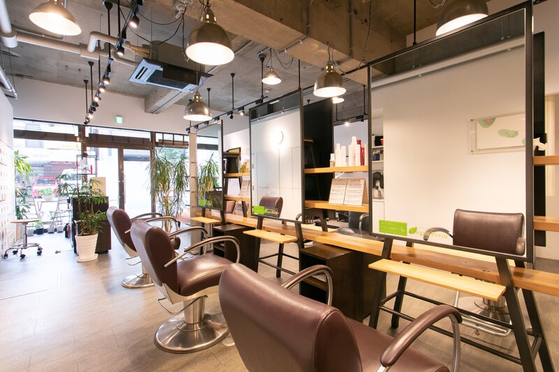 COCKNEY HAIR & BEAUTY【コックニー ヘア―アンドビューティー】 | 名駅のヘアサロン