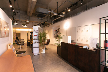 COCKNEY HAIR & BEAUTY【コックニー ヘア―アンドビューティー】 | 名駅のヘアサロン