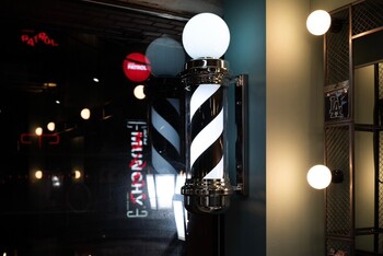 TIGHT SWAG BARBERWORKS | 三軒茶屋のヘアサロン