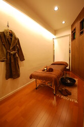 hair&relaxation salon Hot Naps | 西宮のヘアサロン