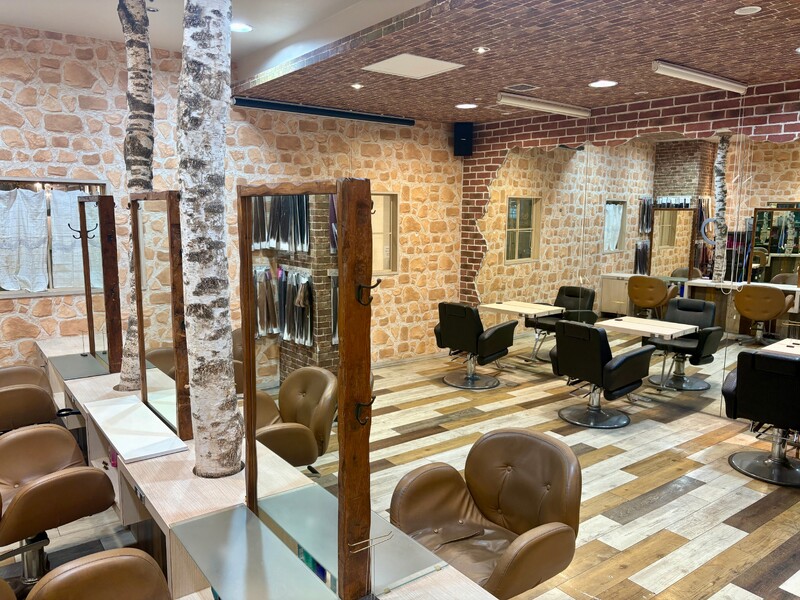 GORILLA BISCUITS | 桜木町のヘアサロン