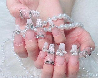 pomy nail 新宿 | 新宿のネイルサロン