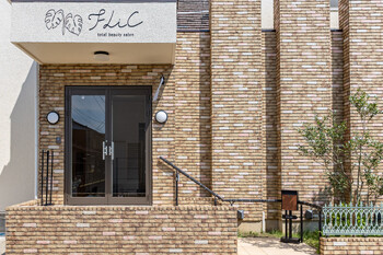 FLiC 土浦/髪質改善/レイヤーカット/ハイライト/メンズカット | 土浦のヘアサロン