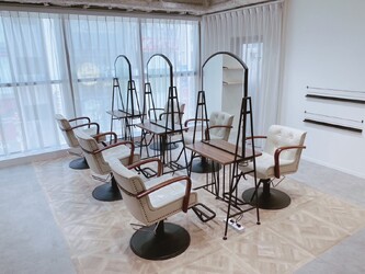 shirof shinjuku【シロフシンジュク】 | 新宿のヘアサロン