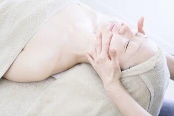 premiere etoile minion | 六本木のヘアサロン