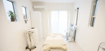 premiere etoile minion | 六本木のヘアサロン