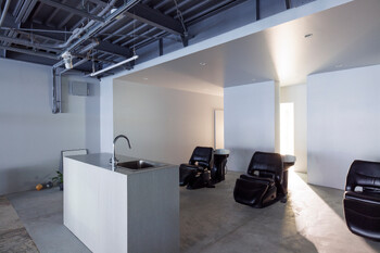 One【ワン】 | 金沢のヘアサロン