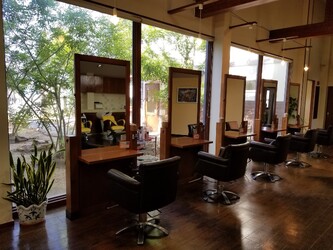 ヘアーメイクリンド | 松山のヘアサロン