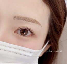 まつげパーマ・アイブロウサロン Lit by WAYS | 安城のアイラッシュ