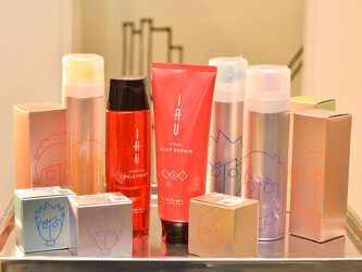 Caro's 日の出店 | 青梅のヘアサロン