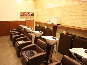 STRASSE 大垣店 | 大垣のヘアサロン