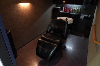 AULA 小矢部店 | 高岡のヘアサロン