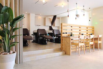 PLUS 六地蔵店 | 宇治のヘアサロン