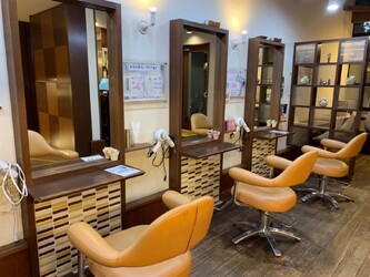 PLUS 【プルス】墨染店 | 伏見のヘアサロン