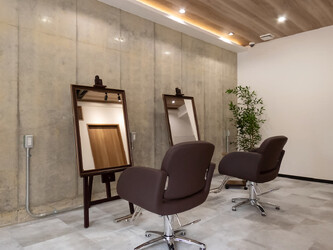 Live raise 京都三条店【リブ レイズ】 | 河原町/木屋町/先斗町のヘアサロン