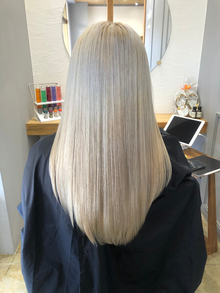 ILO by miloc 【イロバイミロク】 | 宜野湾のヘアサロン