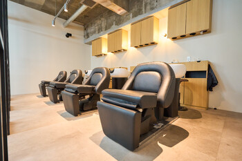 LOGOS 湖北本店 | 我孫子のヘアサロン