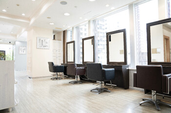 VISAGE Quon【ヴィサージュ クオン】 | 門前仲町のヘアサロン VISAGE Quon【ヴィサージュ クオン】 | 門前仲町のヘアサロン