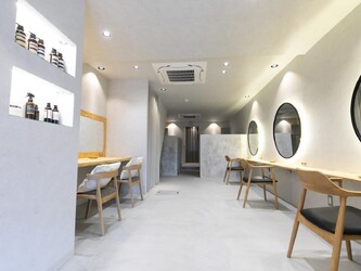 URARA | 嵐山/嵯峨野/桂のヘアサロン