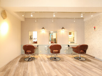 Arianna Hair Lagoon | 十三のヘアサロン Arianna Hair Lagoon | 十三のヘアサロン