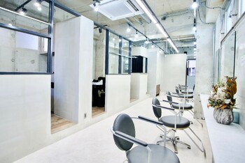 Alma four | 四条烏丸/五条/西院のヘアサロン