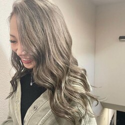 Kelly's Green | 三宮のヘアサロン