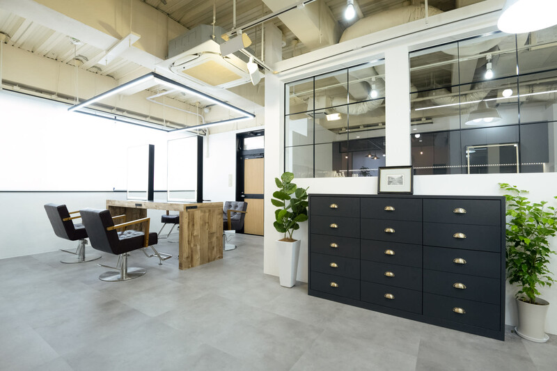 little 池袋 | 池袋のヘアサロン