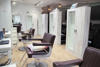 a Gland 梅田本店 | 梅田のヘアサロン