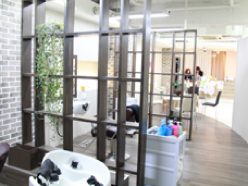 CALYX 大久保店 | 明石のヘアサロン