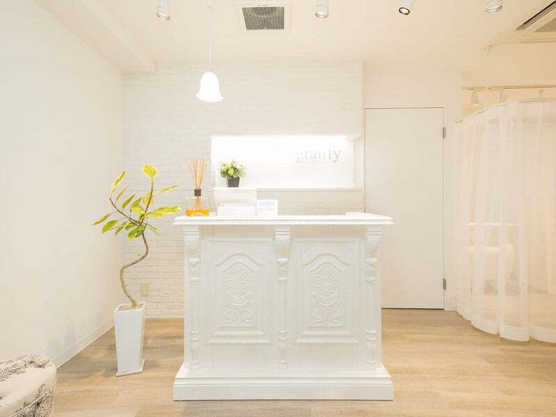 gratify梅田店 | 梅田のネイルサロン