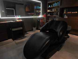 In＆yang | 梅田のヘアサロン