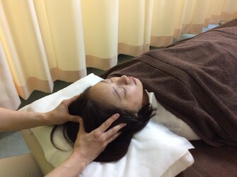 頭痛・肩こり専門整体 rakuらく館 | 札幌駅周辺のリラクゼーション