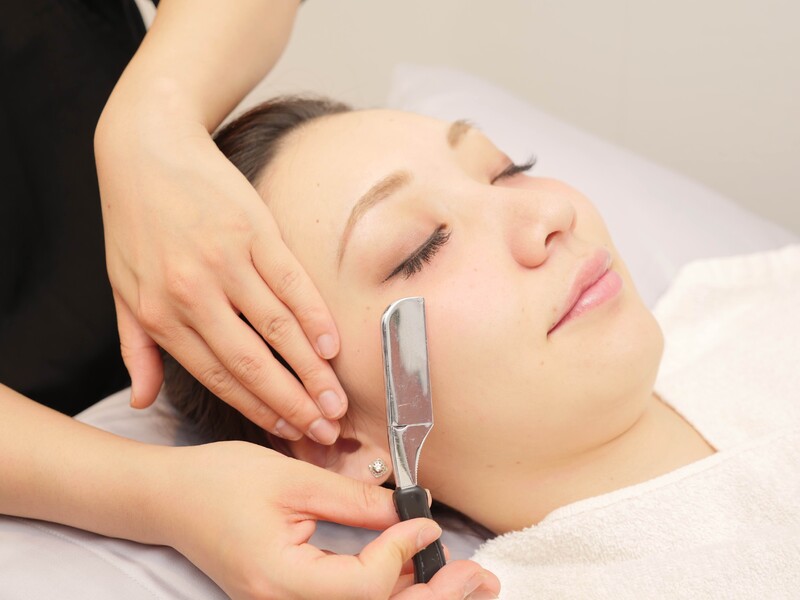 50代からの髪と頭皮を美しくする美容室Authen | 藤沢のエステサロン