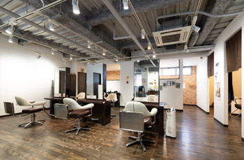 True Trust un 下石田店 | 甲府のヘアサロン