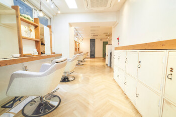 Amule hair salon (旧：髪質改善サロン CHAINON梅ヶ丘 【シェノン】) | 経堂のヘアサロン
