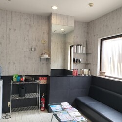 ヒトリシズカ | 九条/弁天町のヘアサロン