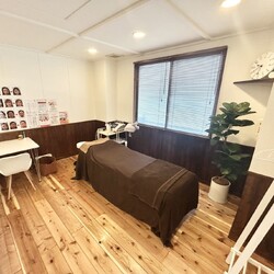 【小顔・小顔矯正専門店】BUPURA｜ブプラ肥後橋店 | 本町のエステサロン