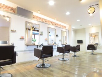 Hair Salon A＋plus | 春日のヘアサロン
