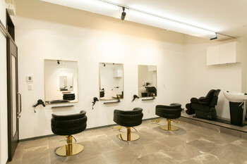 familiar men's salon 新宿 | 新宿のヘアサロン familiar men's salon 新宿 | 新宿のヘアサロン